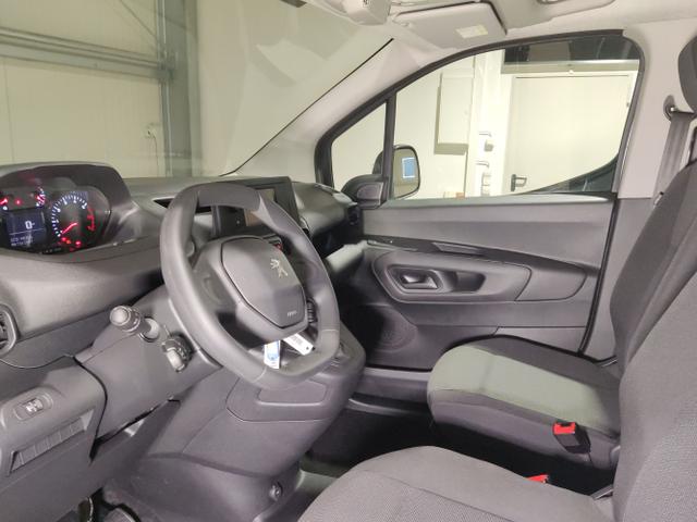 Peugeot / Partner / Grau / / / , Beispielbilder, ggf. teilweise mit Sonderausstattung