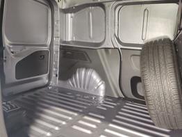 Peugeot Partner Dangel 4x4 L1 2.0t 1.5 BlueHDi - 130 PS 3JahreGarantie-zuschaltbarerAllrad-Klima-PDC-Tempomat-Höherlegung-Bluetooth-el.Außenspiegel-Heckflügeltüren 