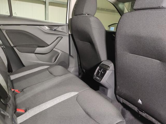 Skoda / Kamiq / Weiß / / / , Beispielbilder, ggf. teilweise mit Sonderausstattung