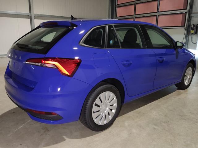 Skoda / Scala / Blau / / / 