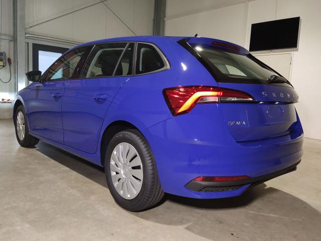 Skoda / Scala / Blau / / / 