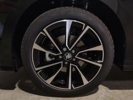 Skoda Fabia Monte Carlo 1.0 TSI 116 PS DSG-Smartlink-DAB-Bluetooth-Panodach-Klimaautomatik-2xPDC--Kamera-SHZ-LED-Tempomat-17''Alu-Sofort 