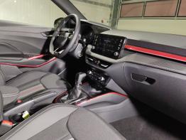 Skoda Fabia Monte Carlo 1.0 TSI 116 PS DSG-Smartlink-DAB-Bluetooth-Panodach-Klimaautomatik-2xPDC--Kamera-SHZ-LED-Tempomat-17''Alu-Sofort 