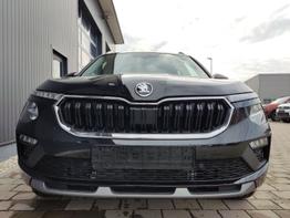 Skoda Kamiq 130 Jahre Premium Edition 1.5 TSI 150 PS DSG Anhängerkupplung-AppleCarPlay-AndroidAuto-Winterpaket-Alcantara-DAB-Tempomat-Totwinkelassist-Kamera-SunSet-el.Heckklappe-17''Alu 