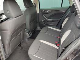 Skoda Kamiq 130 Jahre Premium Edition 1.5 TSI 150 PS DSG Anhängerkupplung-AppleCarPlay-AndroidAuto-Winterpaket-Alcantara-DAB-Tempomat-Totwinkelassist-Kamera-SunSet-el.Heckklappe-17''Alu 