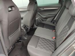 Skoda Karoq Sportline 1,5 TSI 150 PS DSG Navi-4x Sitzheizung-Canton Sound-Anhängerkupplung-LED-Matrix-AppleCarPlay-Android-Auto-ACC-Kessy-2-Zonen-Klimaautomatik-18''Alu-Sofort 