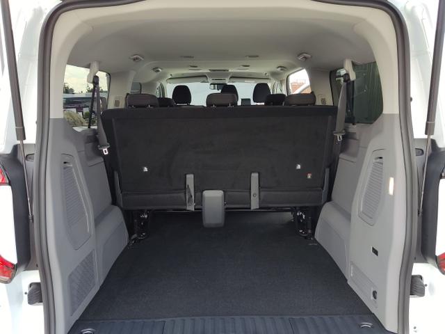 Volkswagen / T7 Caravelle / Weiß / / / , Beispielbilder, ggf. teilweise mit Sonderausstattung