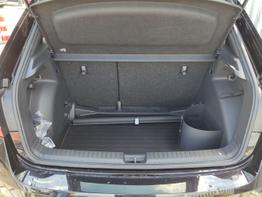 Skoda Fabia Monte Carlo 1.0 TSI 116 PS 6 Gang-Smartlink-DAB-Bluetooth-Klimaautomatik-2xPDC-Kamera-SHZ-LED-Tempomat-16''Alu-Sofort 