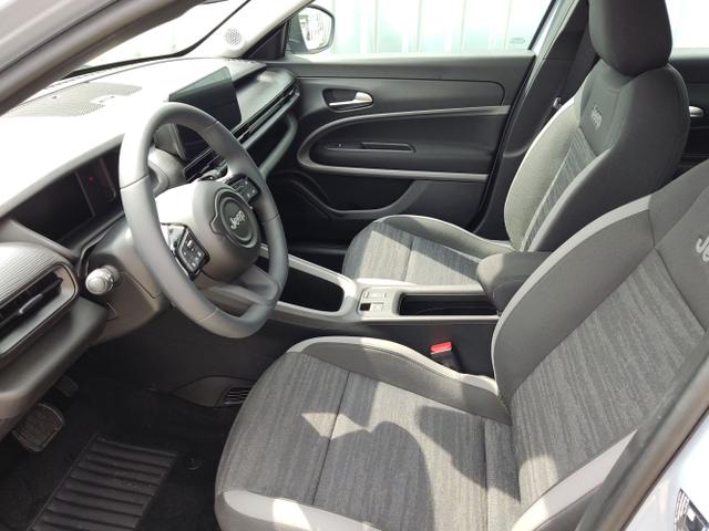 Jeep / Avenger / Grau / / / , Beispielbilder, ggf. teilweise mit Sonderausstattung