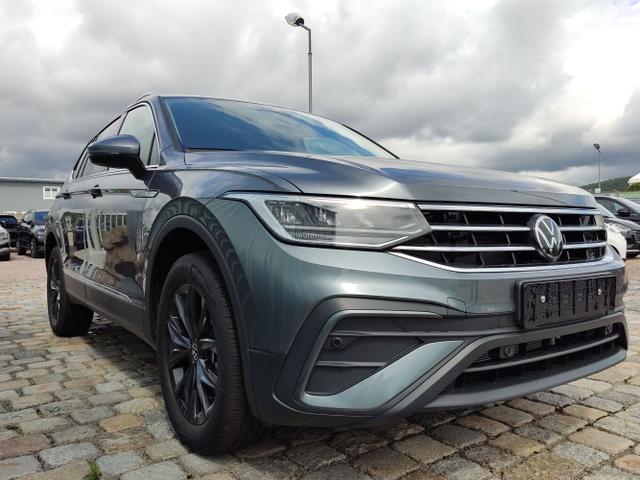 Volkswagen / Tiguan Allspace / Grau / / / 