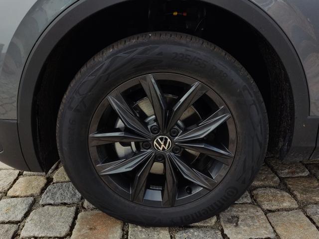 Volkswagen / Tiguan Allspace / Grau / / / 