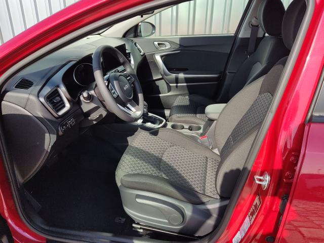 Kia / Ceed Sportswagon / Rot / / / , Beispielbilder, ggf. teilweise mit Sonderausstattung