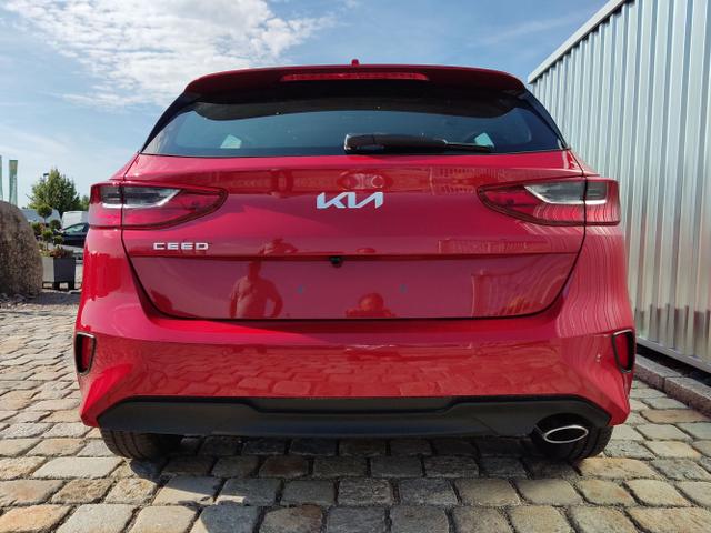 Kia / Ceed Sportswagon / Rot / / / , Beispielbilder, ggf. teilweise mit Sonderausstattung
