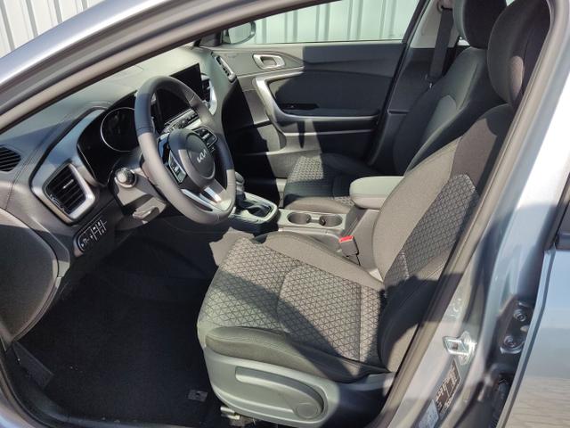 Kia / Ceed Sportswagon / Silber / / / , Beispielbilder, ggf. teilweise mit Sonderausstattung