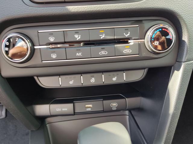 Kia / Ceed Sportswagon / Silber / / / , Beispielbilder, ggf. teilweise mit Sonderausstattung