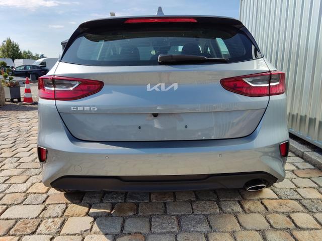 Kia / Ceed Sportswagon / Silber / / / , Beispielbilder, ggf. teilweise mit Sonderausstattung