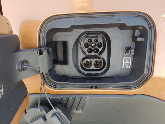 Fiat / Grande Panda / Braun / / / 