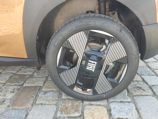 Fiat / Grande Panda / Braun / / / 