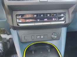 Fiat Grande Panda La Prima BEV 83 KW (113 PS) Navi-Sitzheizung-Kamera-Sofort 