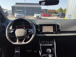 Skoda Karoq Sportline 1,5 TSI 150 PS DSG Navi-4x Sitzheizung-Canton Sound-Anh&auml;ngerkupplung-LED-Matrix-AppleCarPlay-Android-Auto-ACC-Kessy-2-Zonen-Klimaautomatik-18''Alu-Sofort 