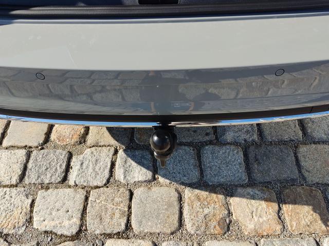 Skoda / Karoq / Grau / / / , Beispielbilder, ggf. teilweise mit Sonderausstattung