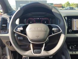 Skoda Karoq Sportline 1,5 TSI 150 PS DSG Navi-4x Sitzheizung-Canton Sound-Anhängerkupplung-LED-Matrix-AppleCarPlay-Android-Auto-ACC-Kessy-2-Zonen-Klimaautomatik-18''Alu-Sofort 