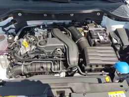 Skoda Karoq Sportline 1,5 TSI 150 PS DSG Navi-4x Sitzheizung-Canton Sound-Anhängerkupplung-LED-Matrix-AppleCarPlay-Android-Auto-ACC-Kessy-2-Zonen-Klimaautomatik-18''Alu-Sofort 