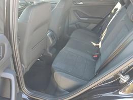 Volkswagen T-Roc Black Style 1,5 TSI 150 PS DSG AHK-IQ Light-Navi-ACC-Kamera-19 "Alu-IQ Drive 