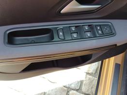 Dacia Sandero Stepway Extreme + 1.0 ECO-G 101 PS LPG Navi-Kamera-LED-AppleCarPlay-AndroidAuto-Tempomat-Kessy-16''Alu-Sofort 