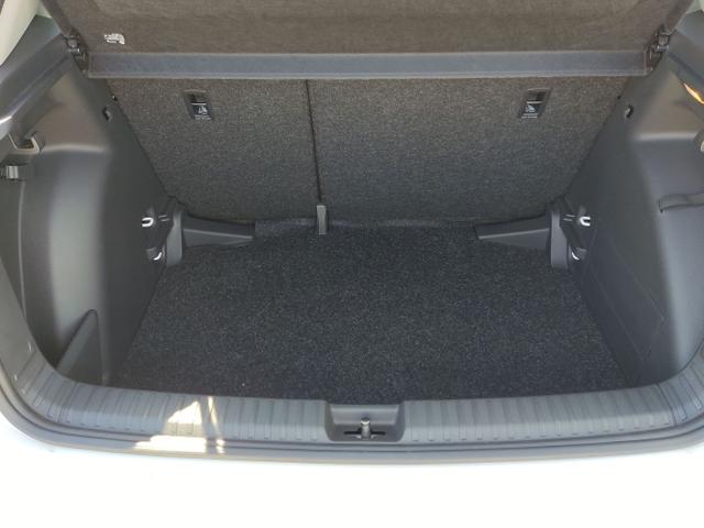 Skoda / Fabia / Weiß / / / , Beispielbilder