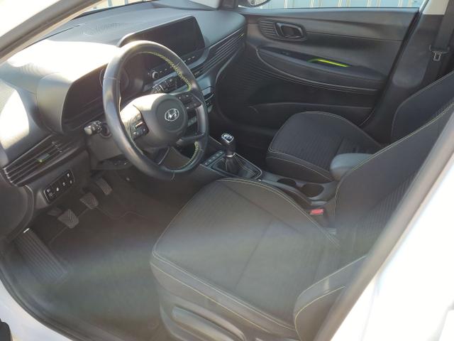 Hyundai / i20 / Weiß / / / 