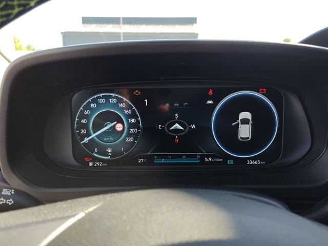 Hyundai / i20 / Weiß / / / 