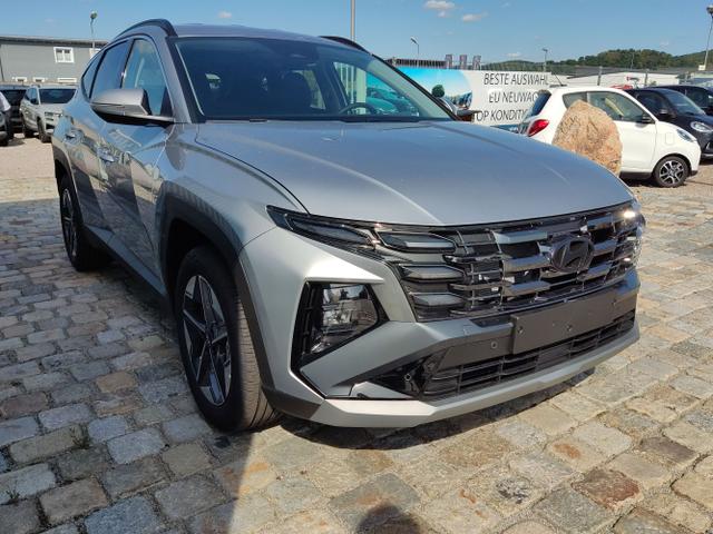 Hyundai / TUCSON / Silber / / / , Beispielbilder, ggf. teilweise mit Sonderausstattung