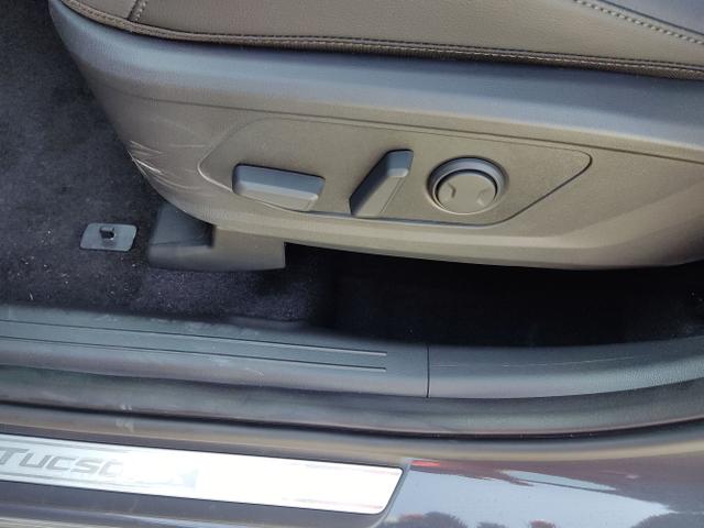 Hyundai / TUCSON / Grau / / / , Beispielbilder, ggf. teilweise mit Sonderausstattung