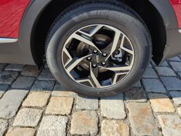 Kia Sportage Urban 1.6 T-GDI MHEV 160 PS -Navi 12,3 Zoll-Rückfahrkamera-AppleCarPlay-AndroidAuto-Klimaautomatik-SHZ-LED-17''Alu-Sofort 