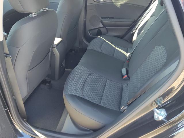 Kia / Ceed / Schwarz / / / , Beispielbilder, ggf. teilweise mit Sonderausstattung