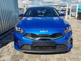 Kia Ceed Best 1.5 T-GDI 140 PS 6 Gang-Navi-AppleCarPlay-AndroidAuto-Winterpaket-Rückfahrkamera-2-Zonen-Klimaautomatik-Sofort 