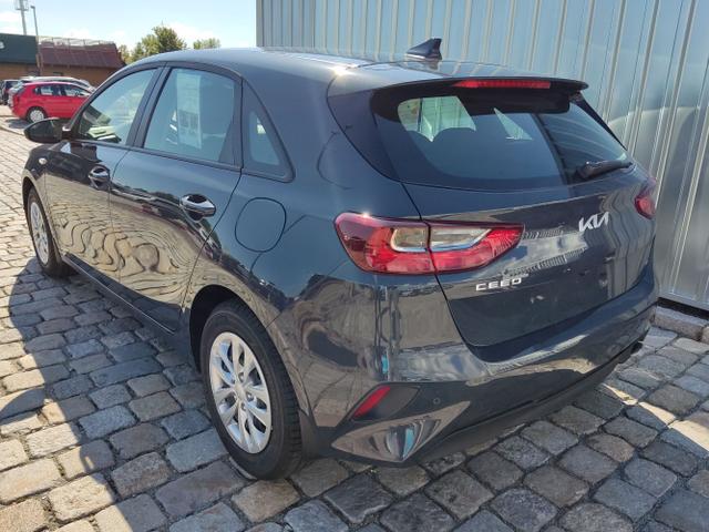Kia / Ceed / Grau / / / , Beispielbilder, ggf. teilweise mit Sonderausstattung