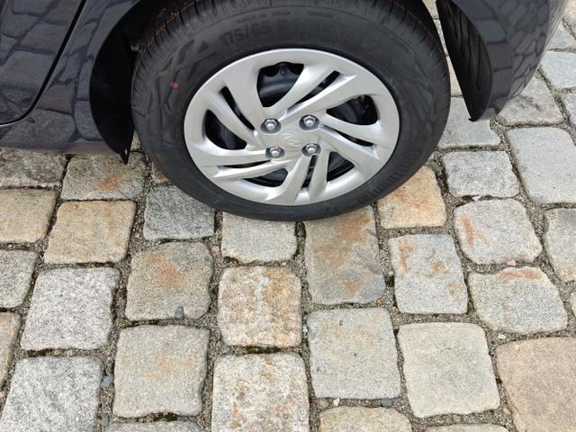 Hyundai / i10 / Grau / / / 