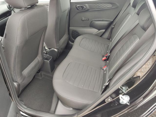 Hyundai / i10 / Schwarz / / / 