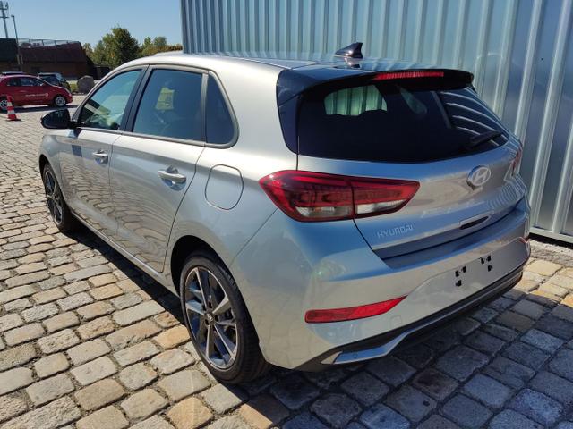 Hyundai / i30 / Silber / / / , Beispielbilder, ggf. teilweise mit Sonderausstattung