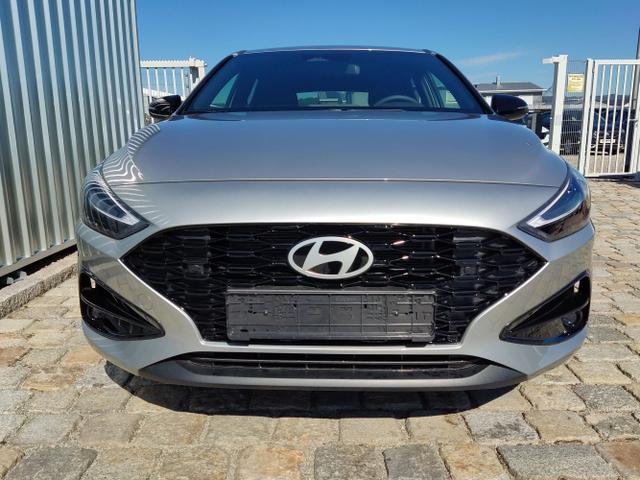 Hyundai / i30 / Silber / / / , Beispielbilder, ggf. teilweise mit Sonderausstattung
