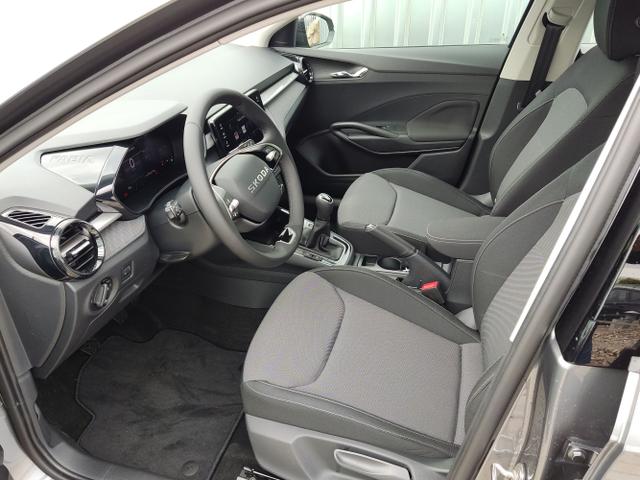 Skoda / Fabia / Grau / / / 