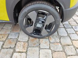 Fiat Grande Panda La Prima BEV 83 KW (113 PS) Navi-Sitzheizung-Kamera-Sofort 