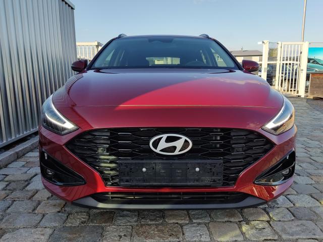 Hyundai / i30 Kombi / Rot / / / , Beispielbilder, ggf. teilweise mit Sonderausstattung