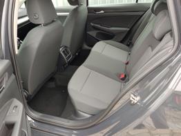Volkswagen Golf Variant Limited Edition 1.5 TSI 115 PS-3JahreGarantie-LED-2xPDC-Rückfahrkamera-AndroidAutoAppleCarPlay-SHZ-Sofort 