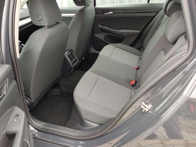 Volkswagen / Golf Variant / Grau / / / 