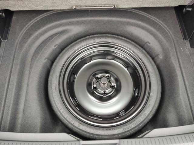 Volkswagen / Golf Variant / Grau / / / 