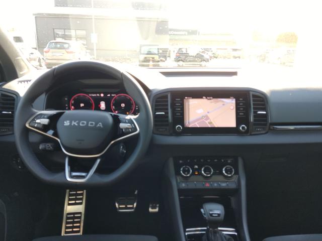 Skoda / Karoq / Weiß / / / , Beispielbilder, ggf. teilweise mit Sonderausstattung