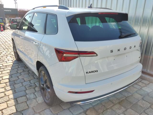 Skoda / Karoq / Weiß / / / , Beispielbilder, ggf. teilweise mit Sonderausstattung
